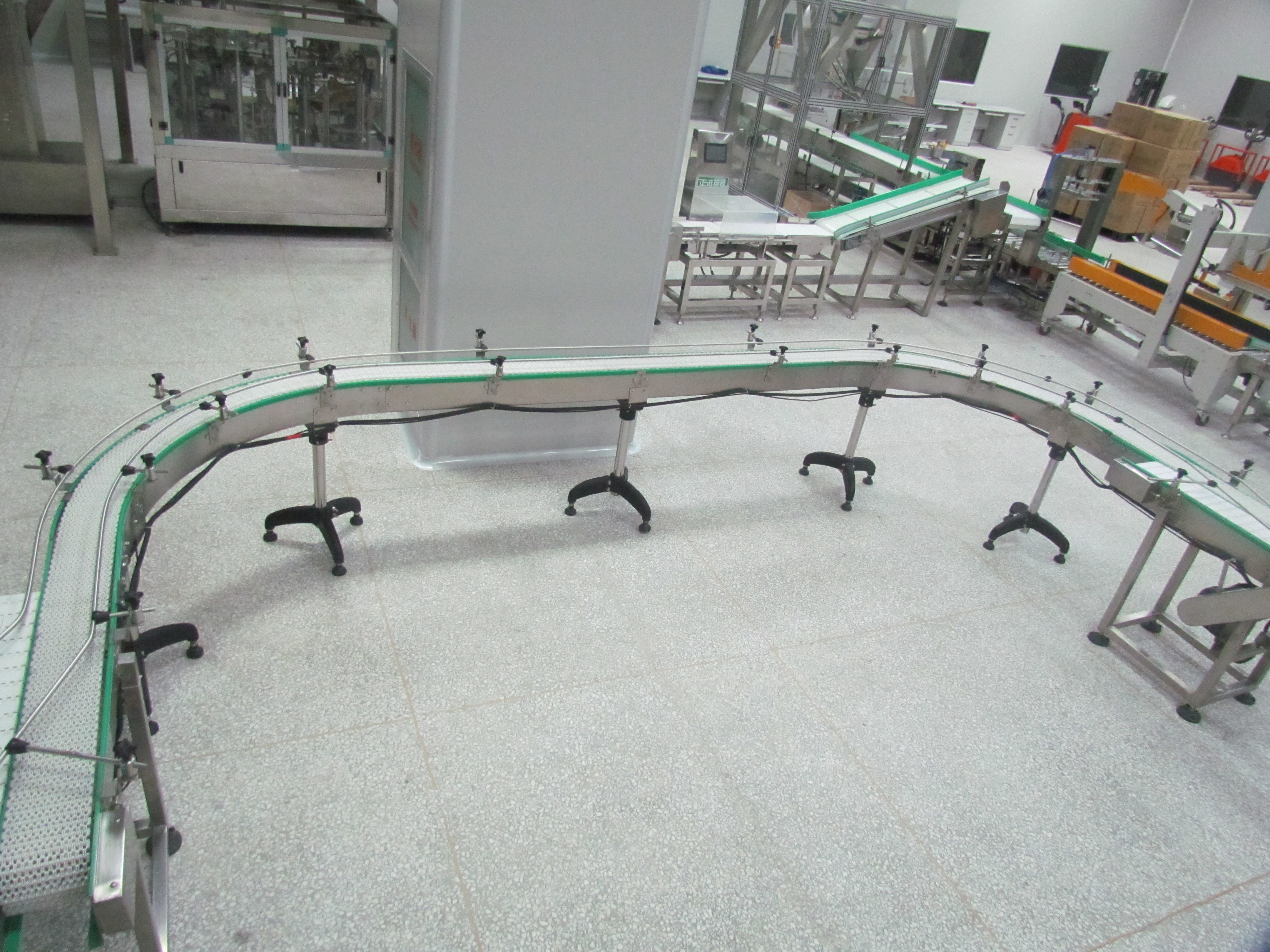 過渡輸送機(jī)